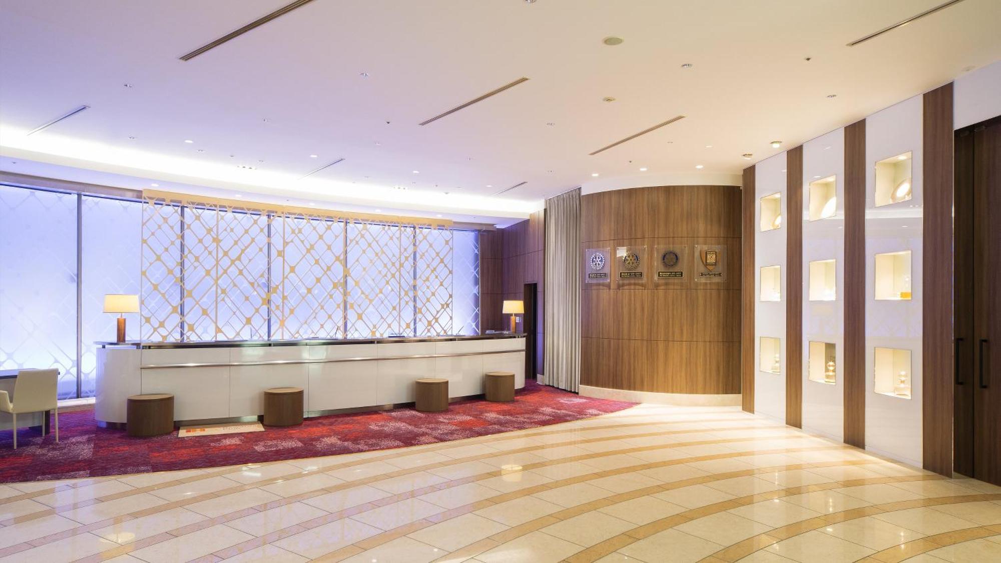 Ana Crowne Plaza Okayama By Ihg Hotell Exteriör bild